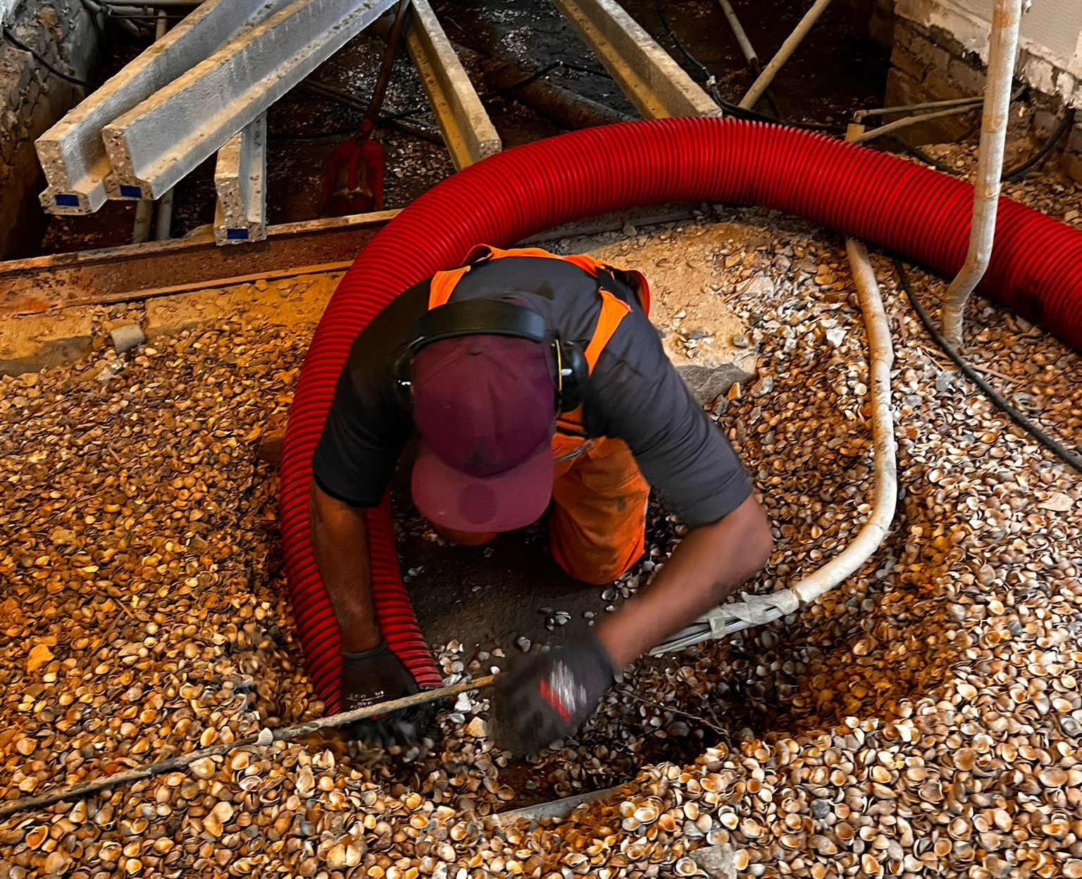 Isolatieschelpen zuigen